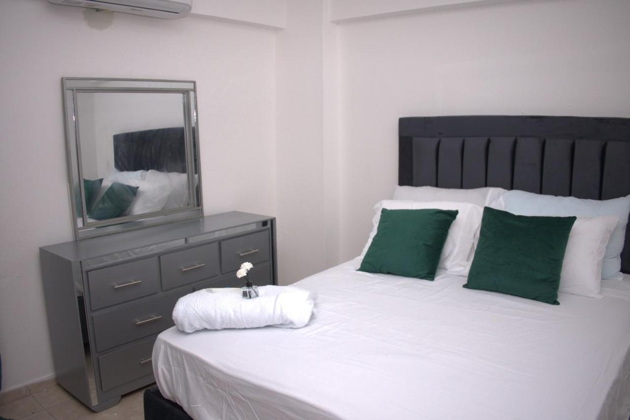 Residencial Ana Maria Hotel Santo Domingo Bagian luar foto