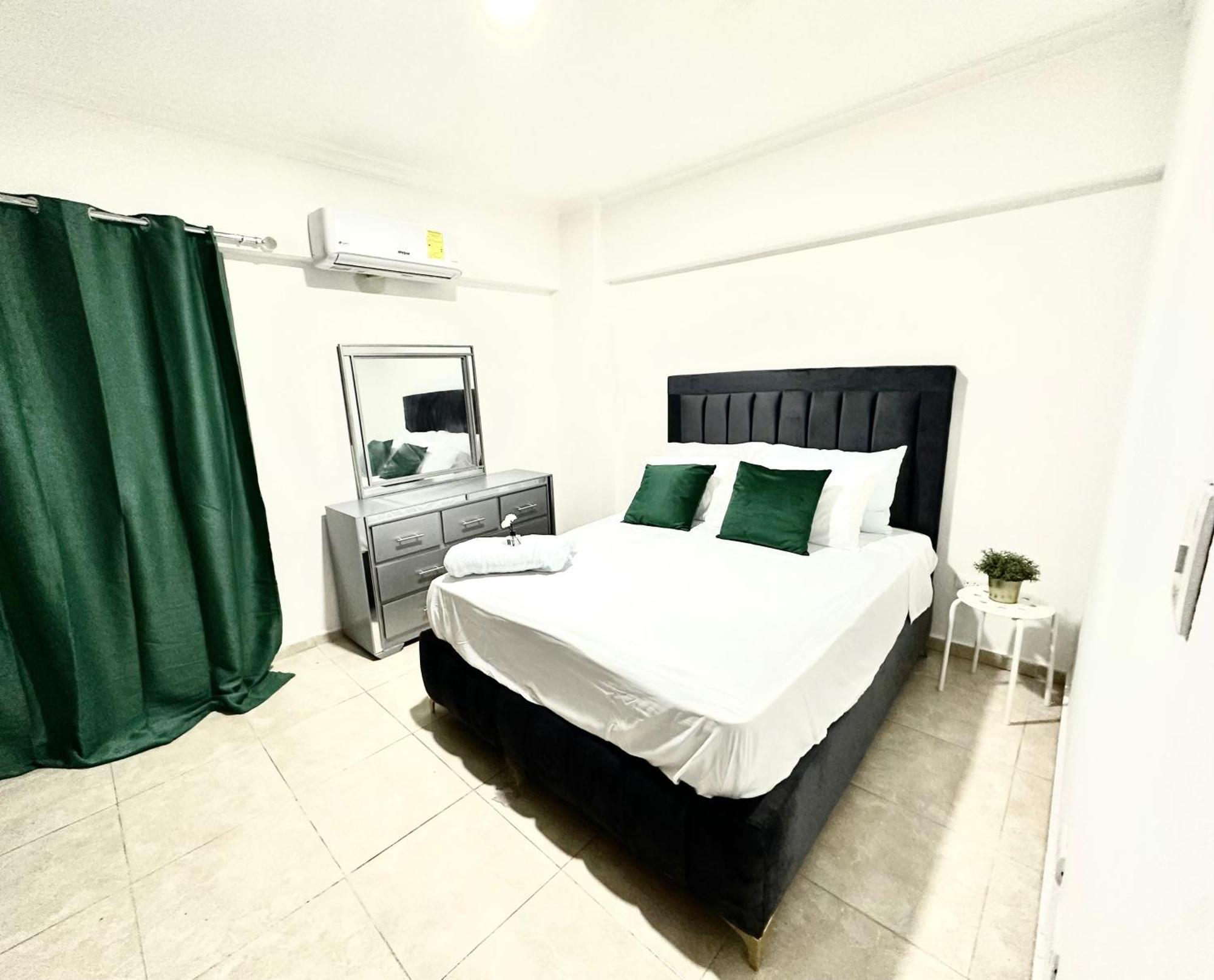 Residencial Ana Maria Hotel Santo Domingo Bagian luar foto